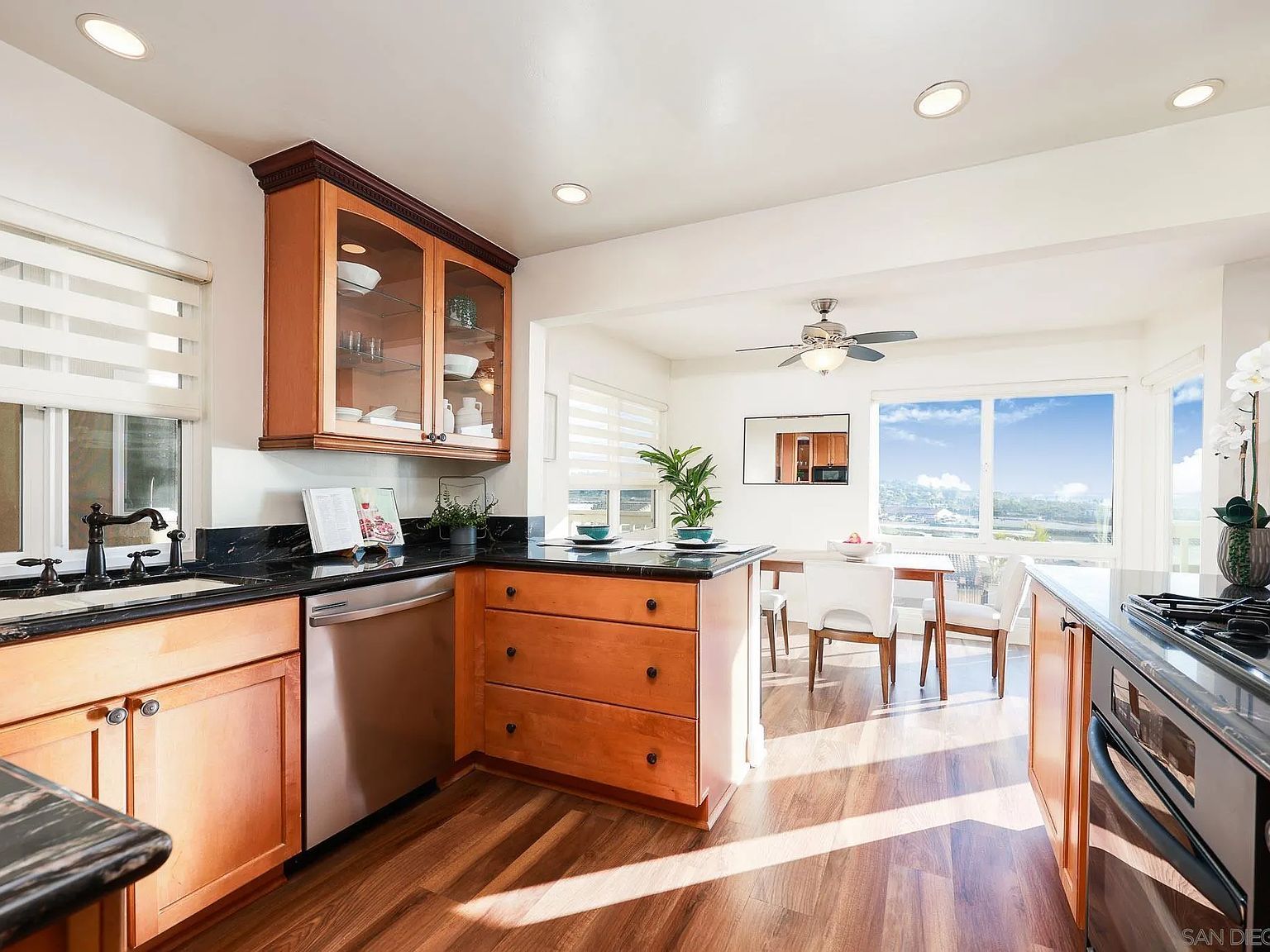 234 Turf View Dr Solana Beach, CA 92075 - Thumbnail 4