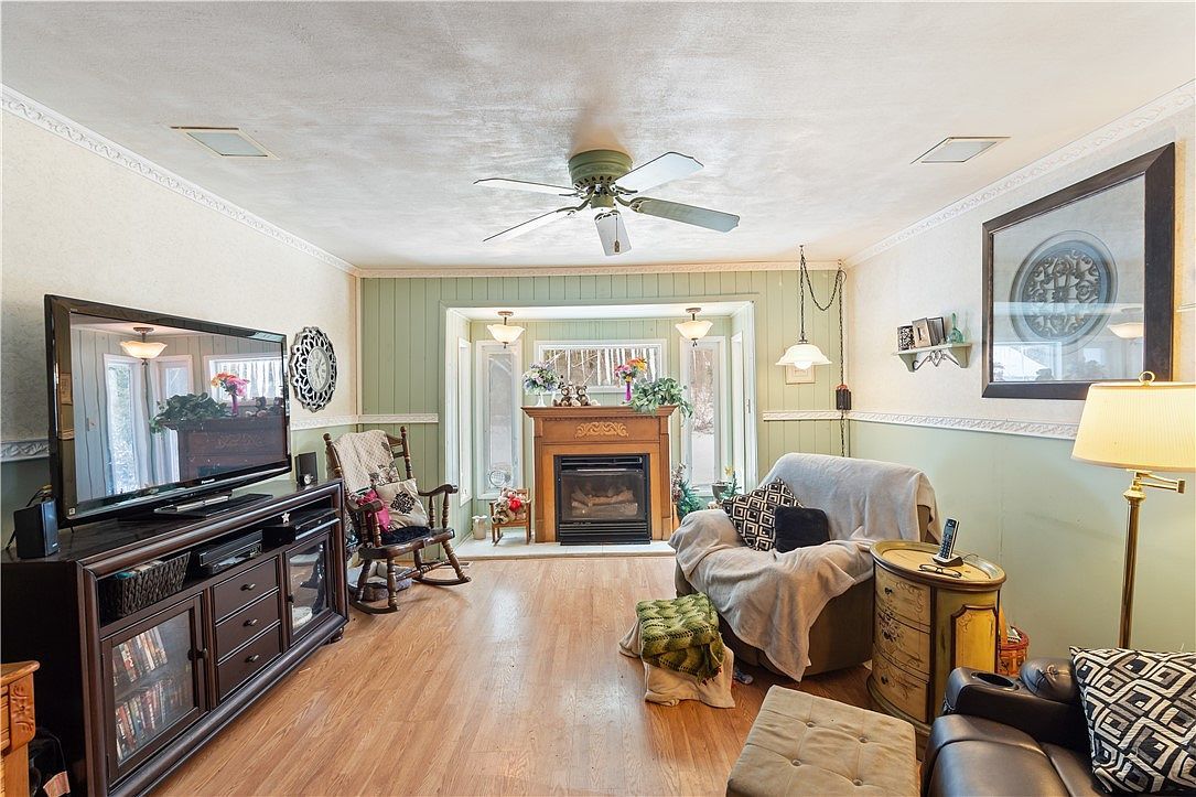 2281 Wearkley Rd Wayland, NY 14572 - Thumbnail 4