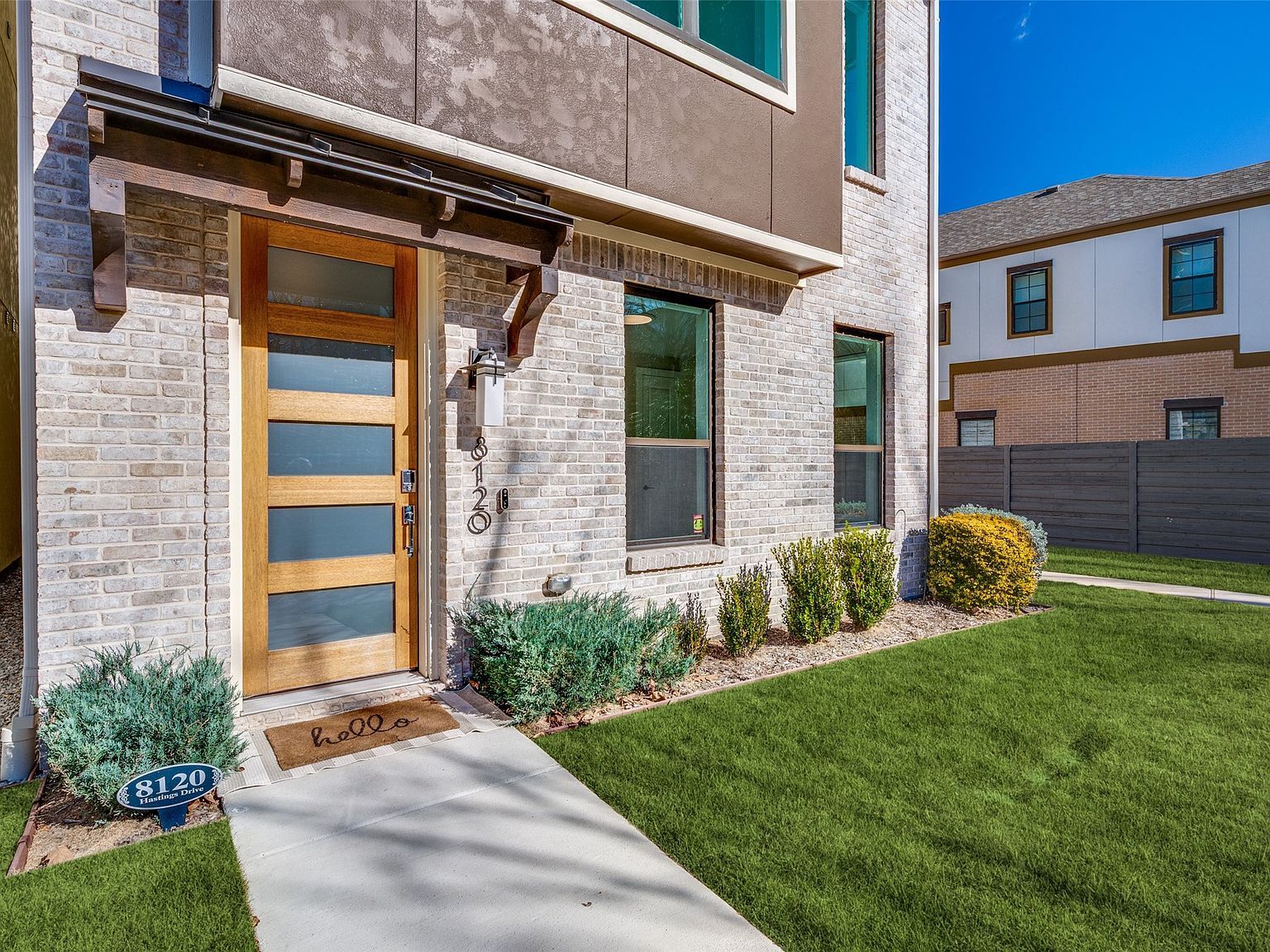 8120 Hastings Dr Dallas, TX 75231 - Thumbnail 4