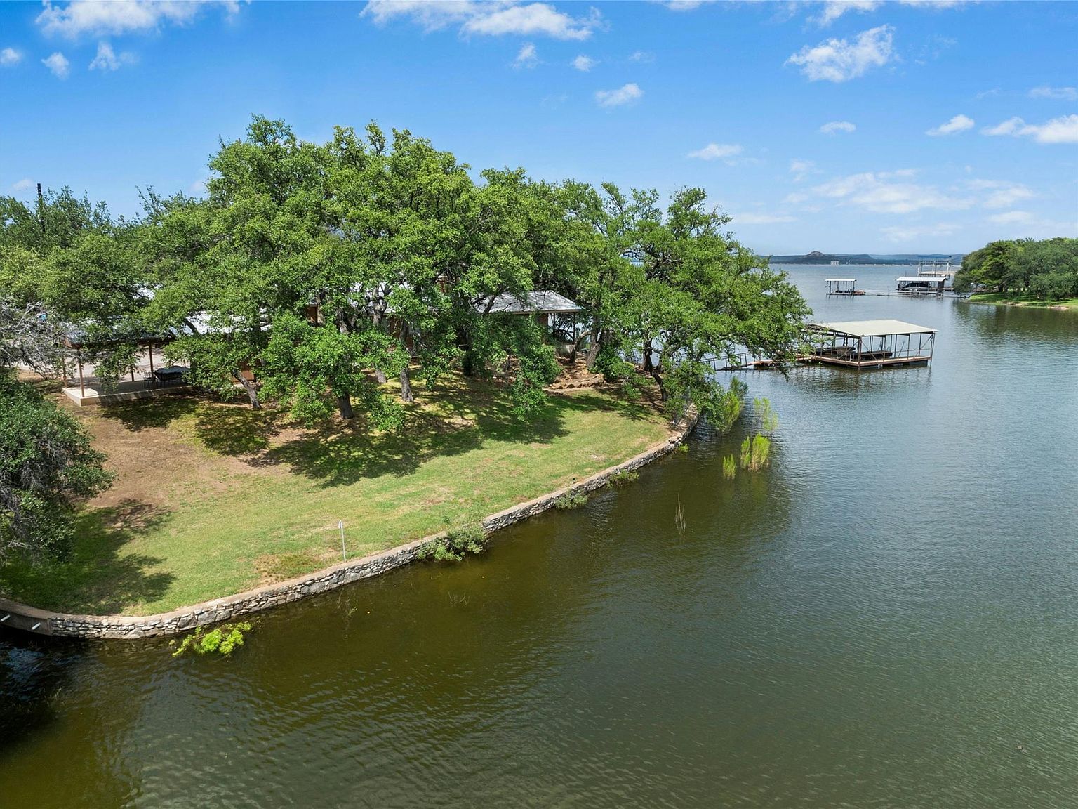 110 Island Lodges Ln Buchanan Dam, TX 78609 - Thumbnail 4