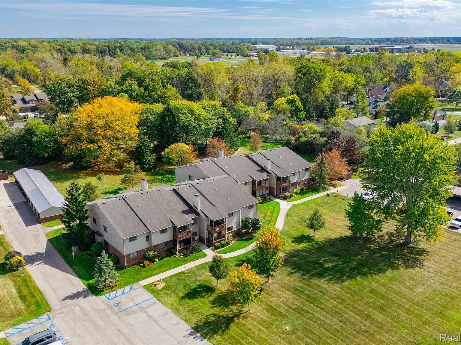 10241 Nancys Blvd APT 56 Grosse Ile, MI 48138 - Thumbnail 4