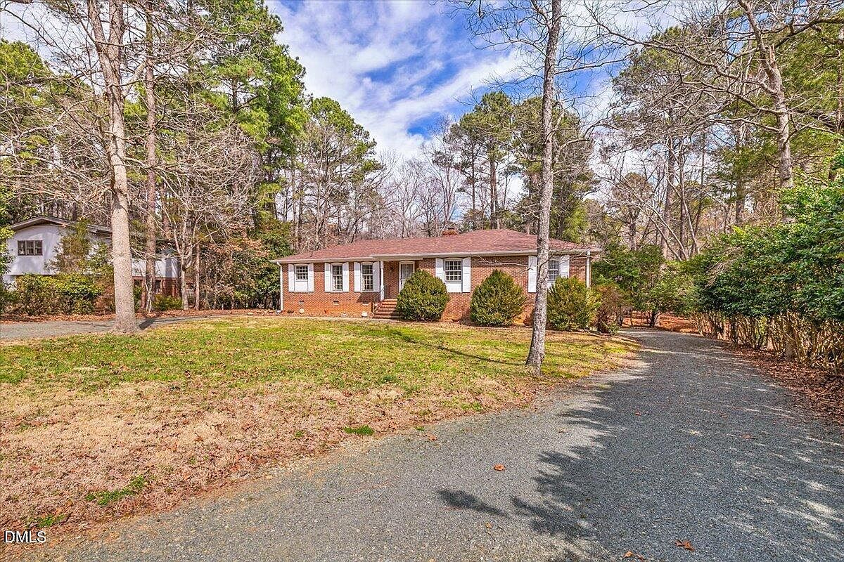 107 Aberdeen Ct Carrboro, NC 27510 - Thumbnail 4