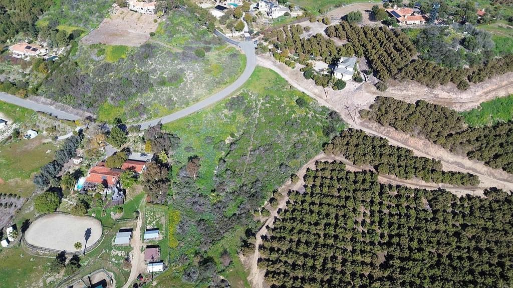 1560 Camino Corto Fallbrook, CA 92028 - Thumbnail 4