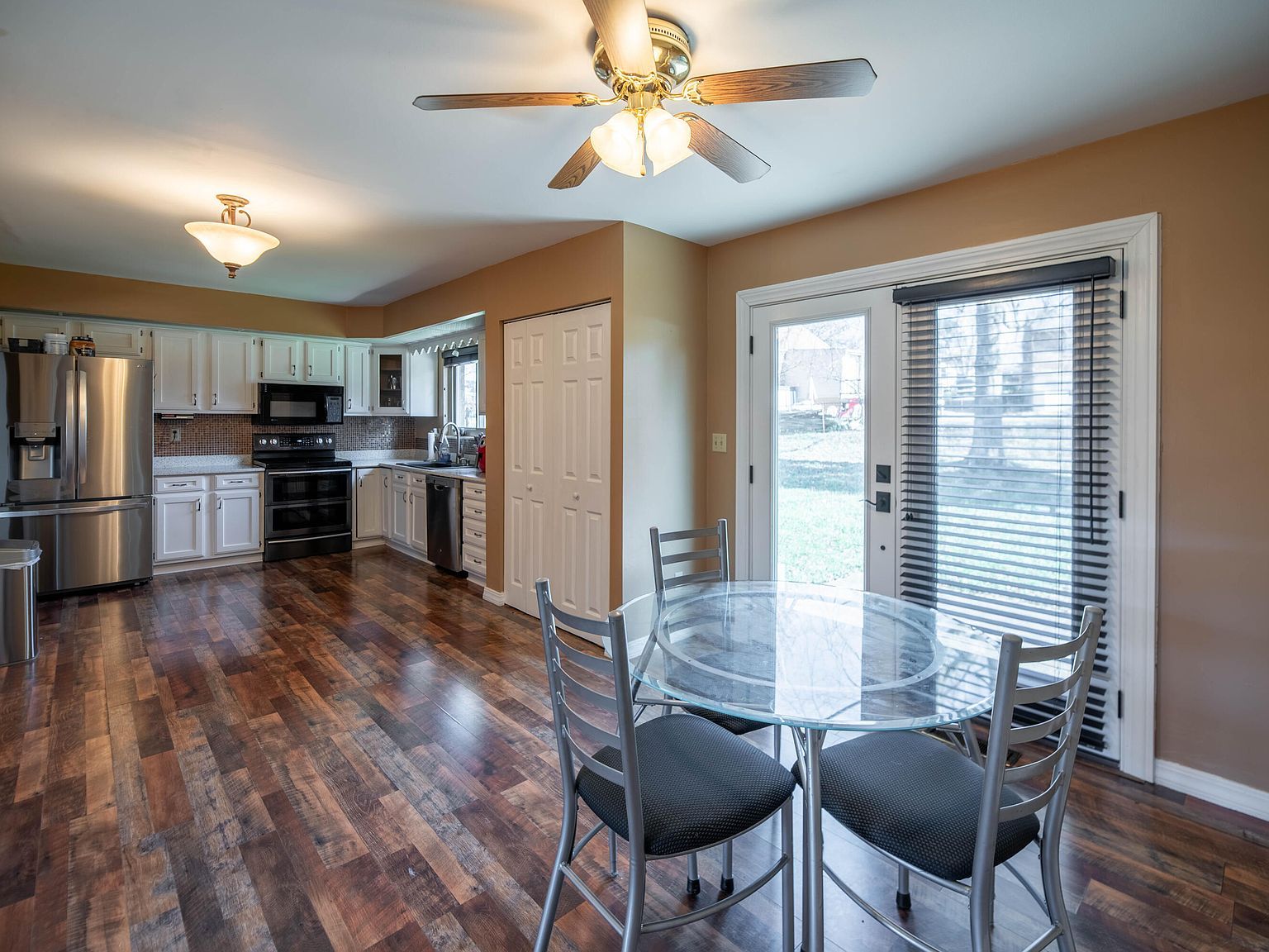 824 Eastland Dr Villa Hills, KY 41017 - Thumbnail 4