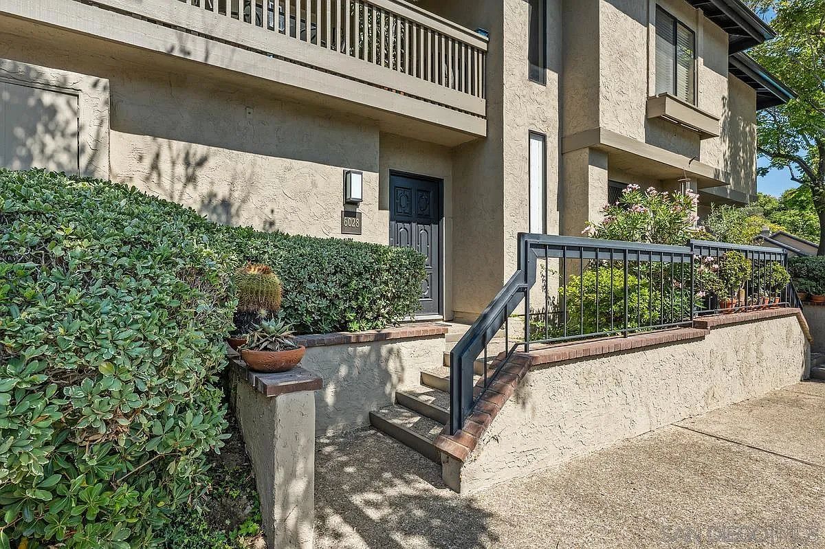 6028 Gaines St San Diego, CA 92110 - Thumbnail 4