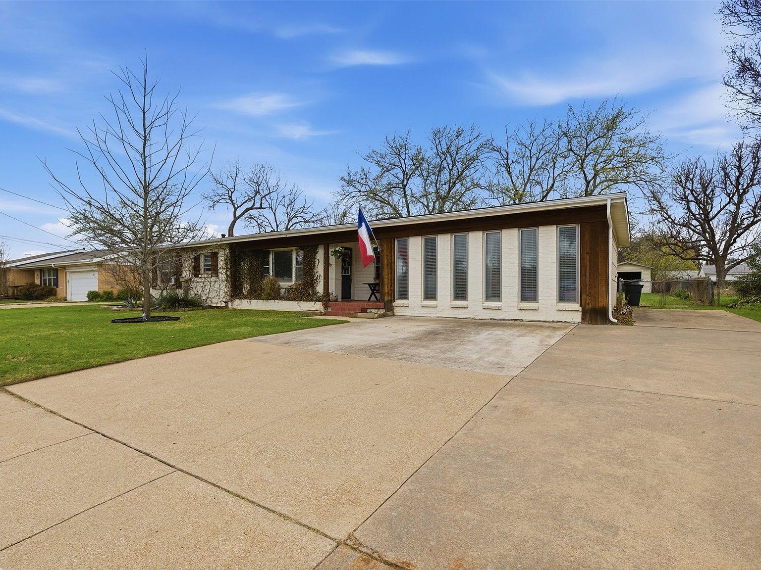 1218 Warden St Benbrook, TX 76126 - Thumbnail 4