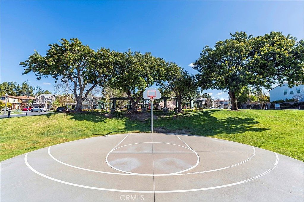 2290 Evans St Fullerton, CA 92833 - Thumbnail 4