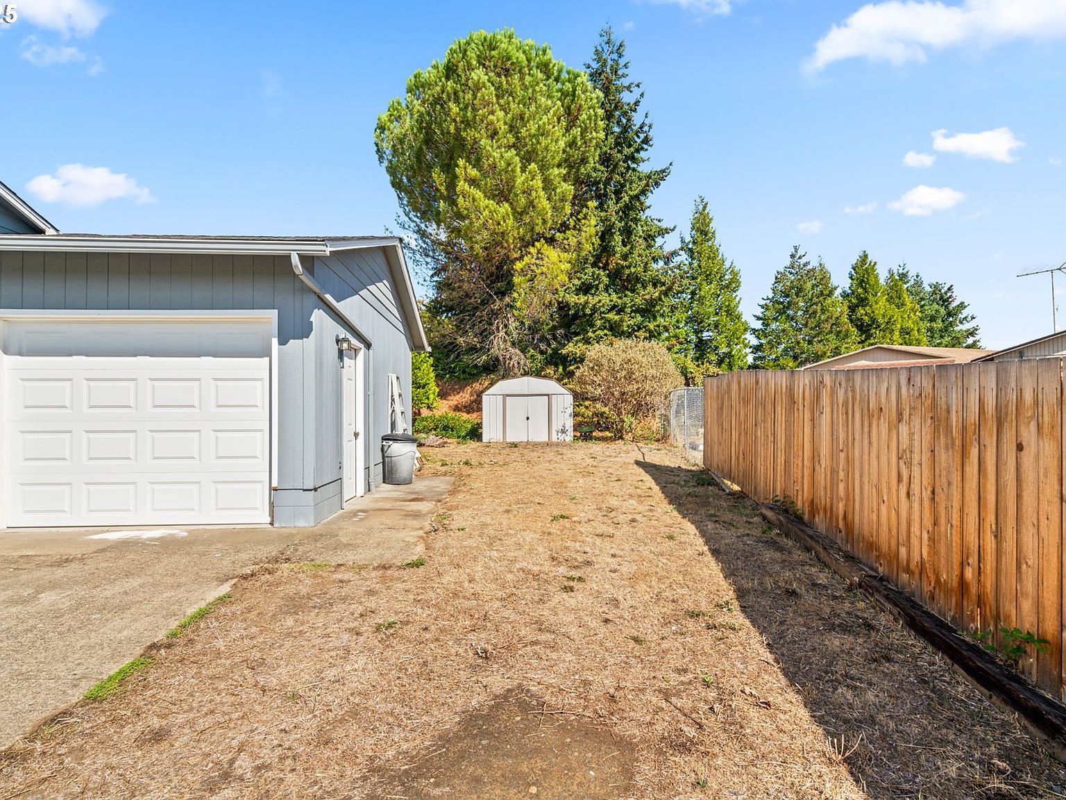 405 Corona Loop Rd Roseburg, OR 97471 - Thumbnail 4