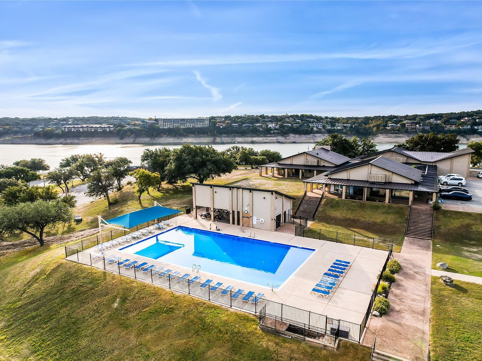 18512 Lakeland Dr Leander, TX 78645 - Thumbnail 4