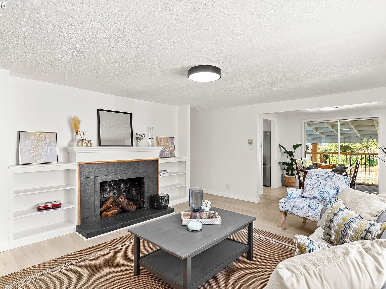 2135 SE Minter Bridge Rd Hillsboro, OR 97123 - Thumbnail 4