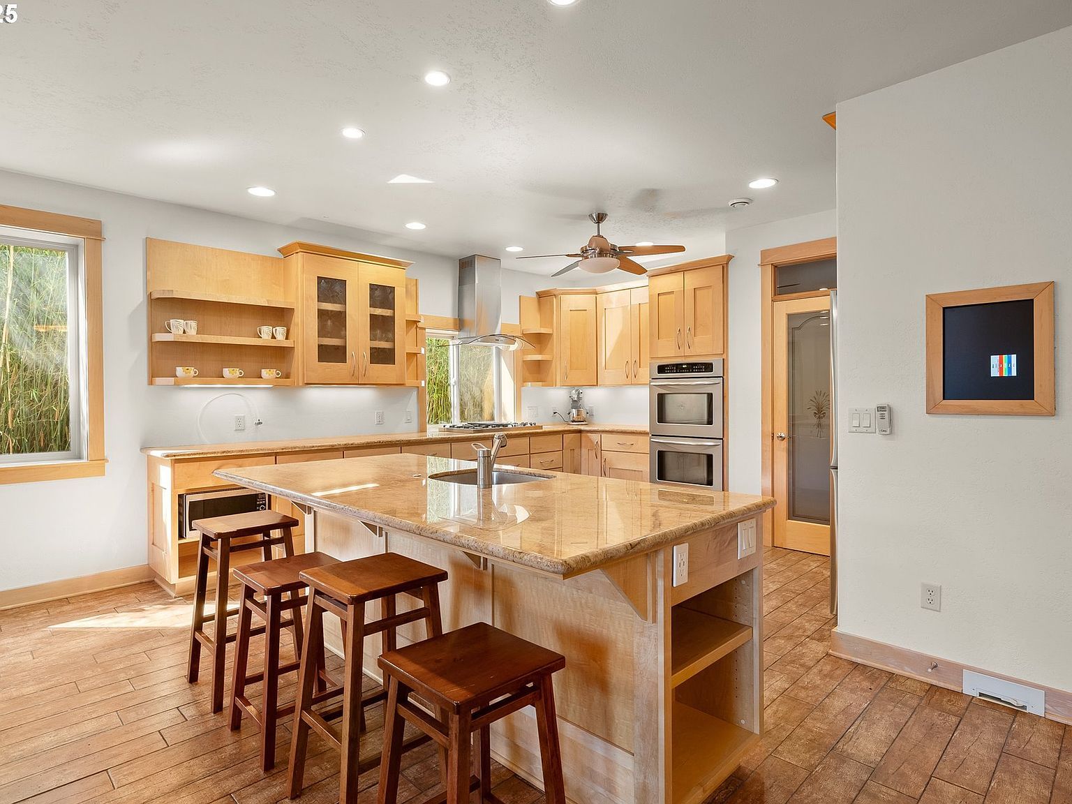 170 SW Eckman St McMinnville, OR 97128 - Thumbnail 4