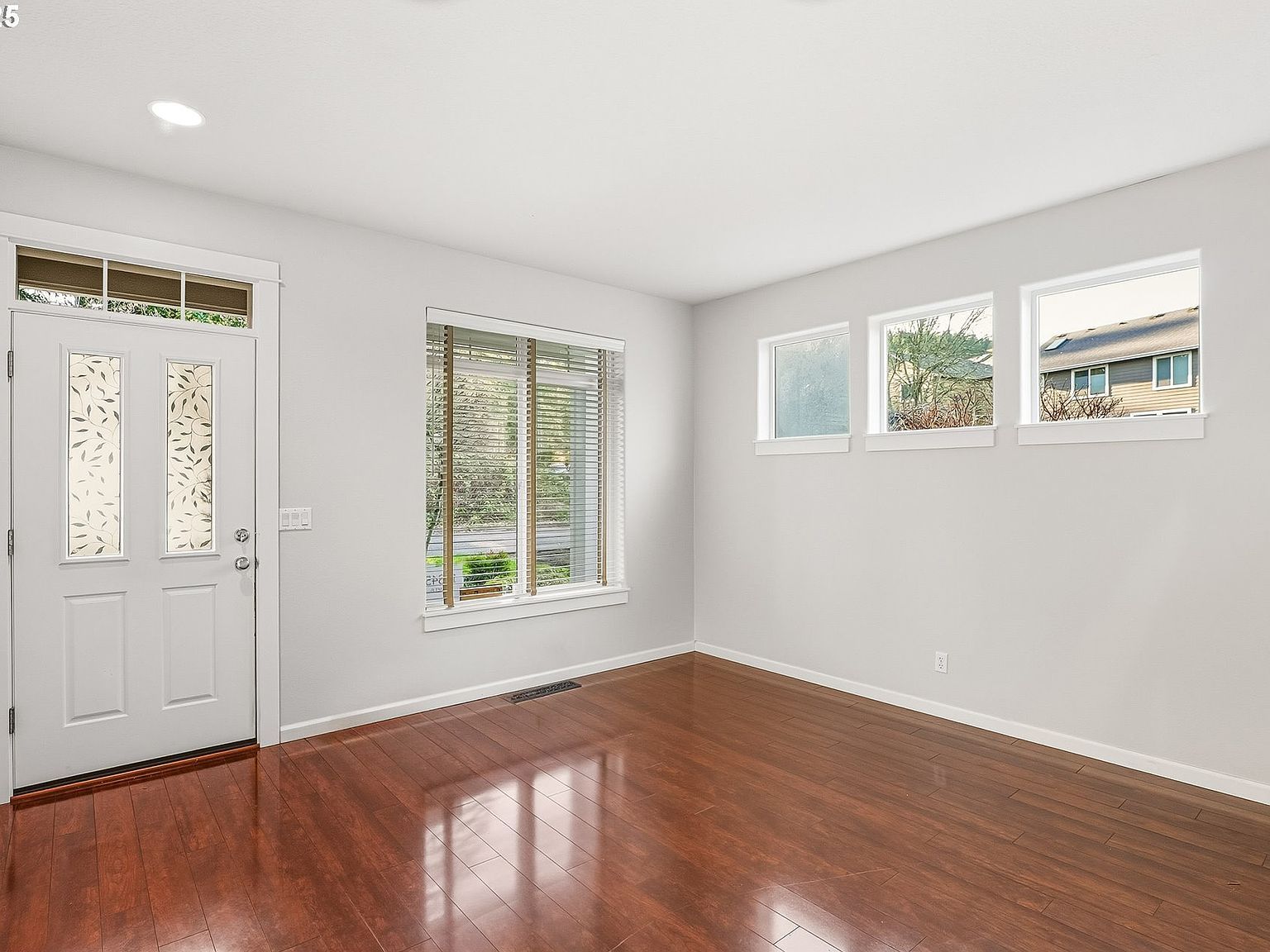 12845 SW Kraft Pl Tigard, OR 97223 - Thumbnail 4