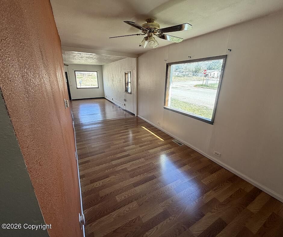 1000 Wood St Newcastle, WY 82701 - Thumbnail 4