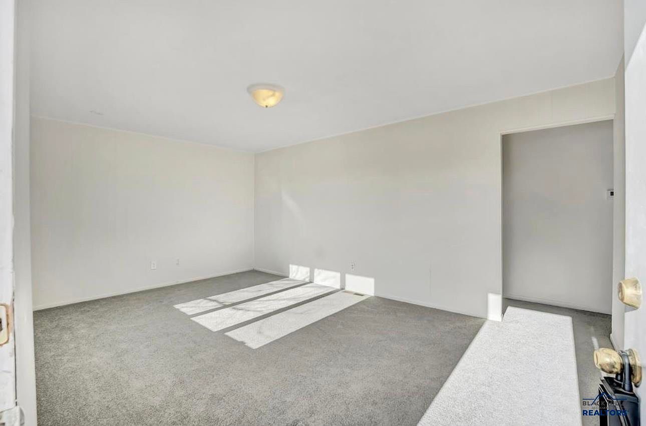 406 E Adams St Rapid City, SD 57701 - Thumbnail 4