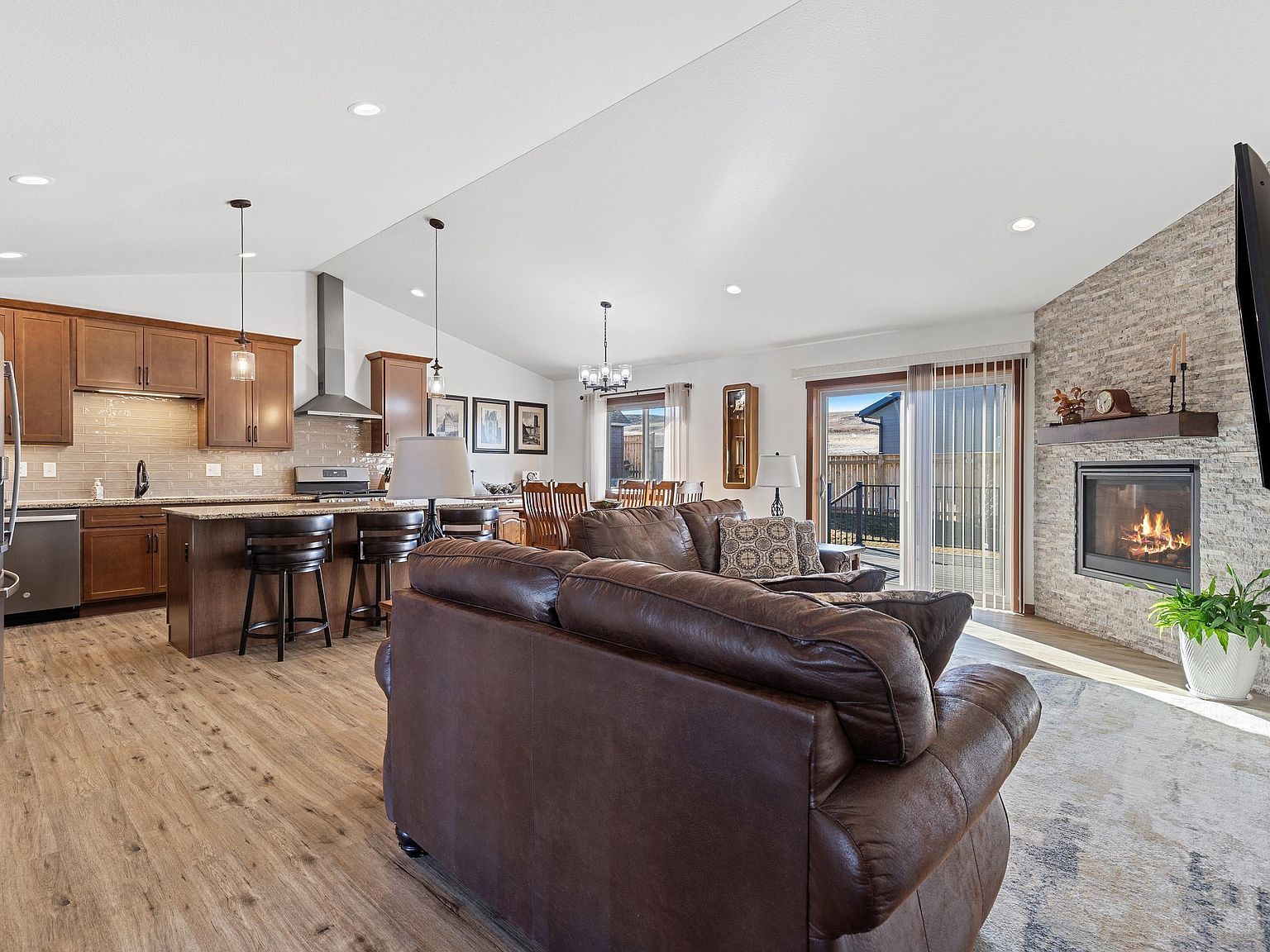 4807 Pahlmeyer Dr Rapid City, SD 57703 - Thumbnail 4