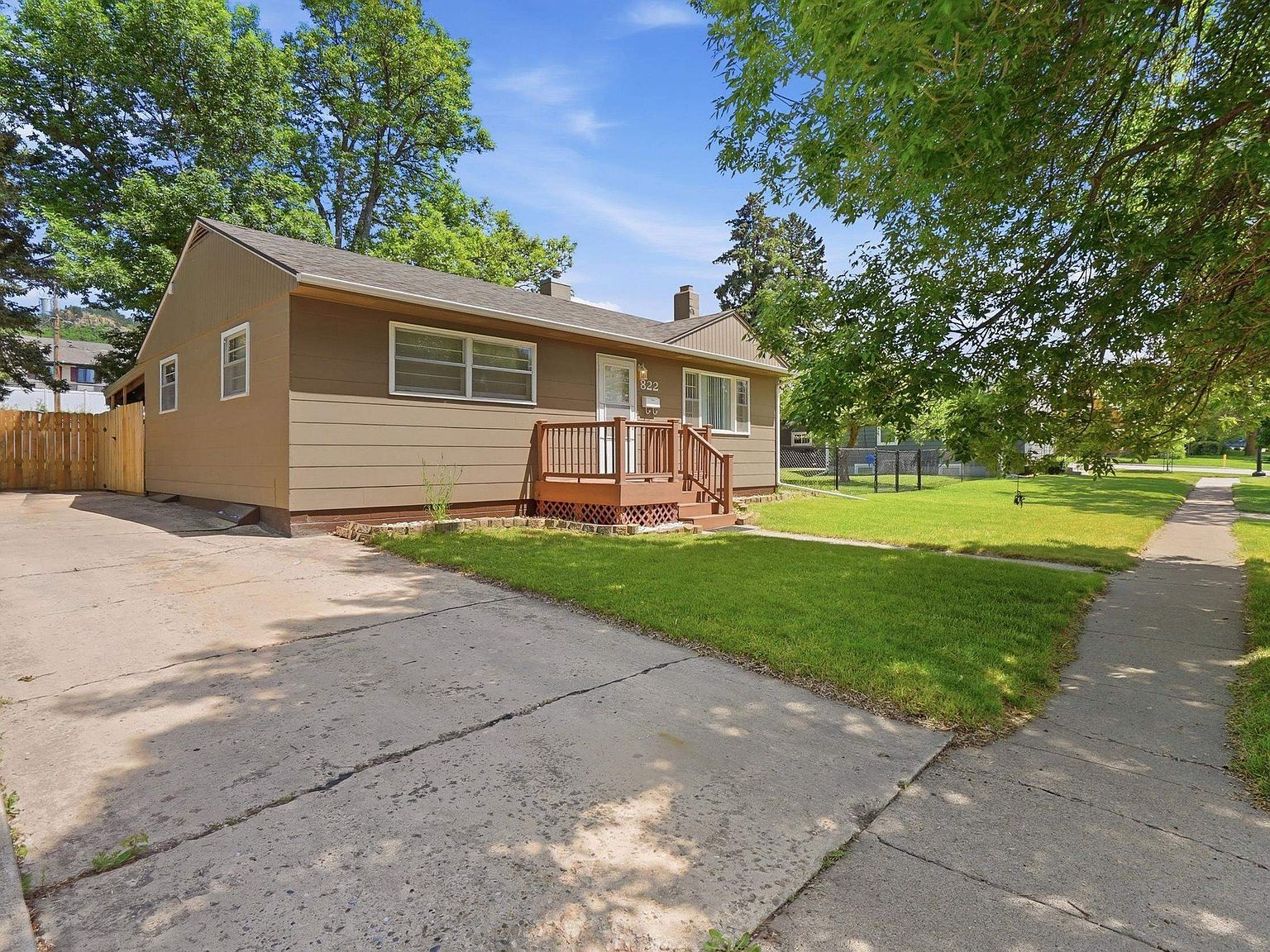 822 N 10th St Spearfish, SD 57783 - Thumbnail 4