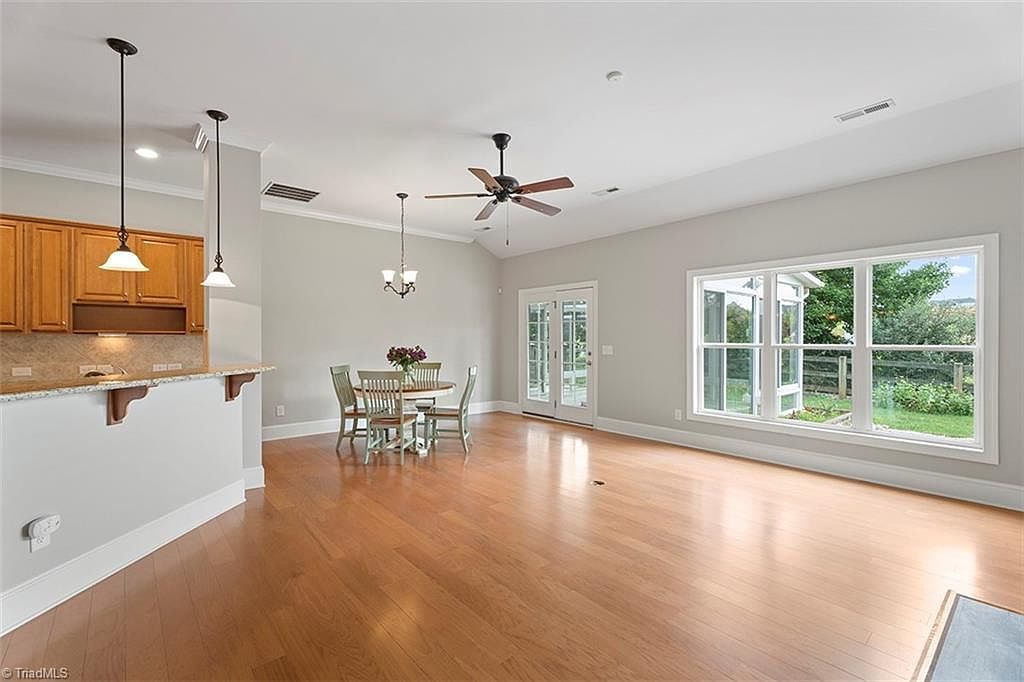 515 Silverbrook Ct Winston Salem, NC 27106 - Thumbnail 4