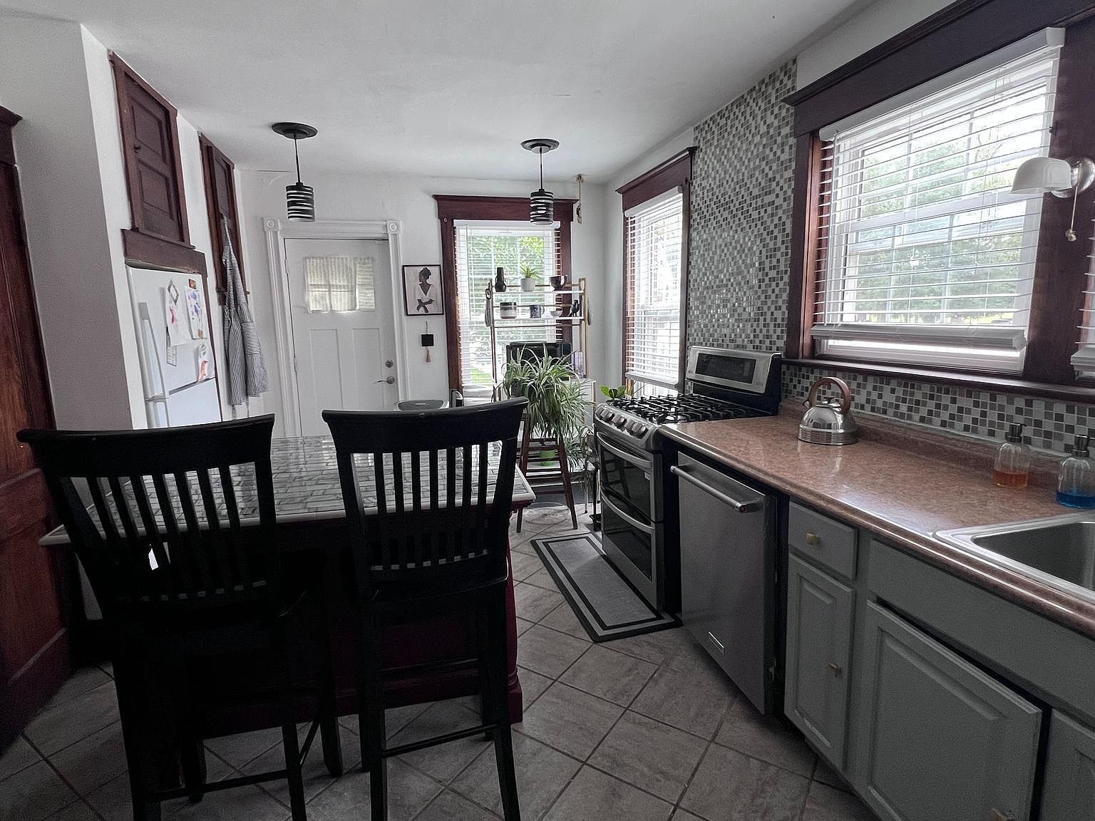 937 Greenwood Ave Trenton, NJ 08609 - Thumbnail 4