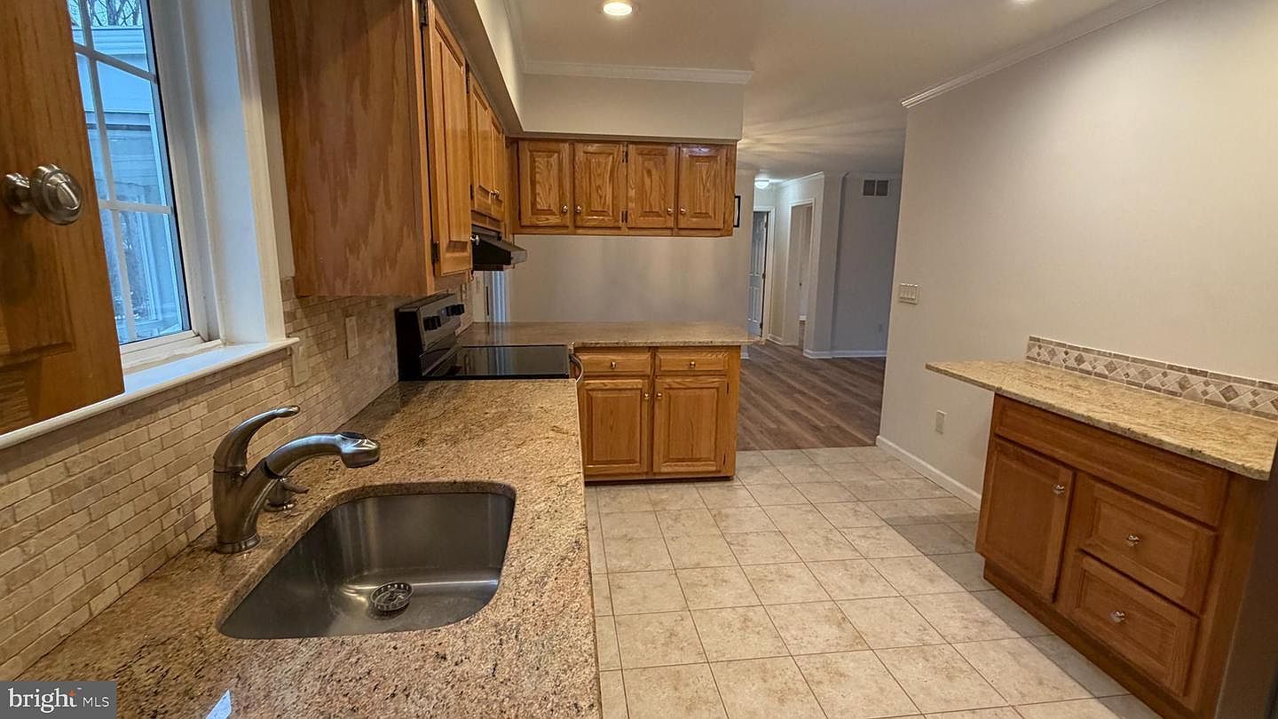 229 Washington St Fieldsboro, NJ 08505 - Thumbnail 4