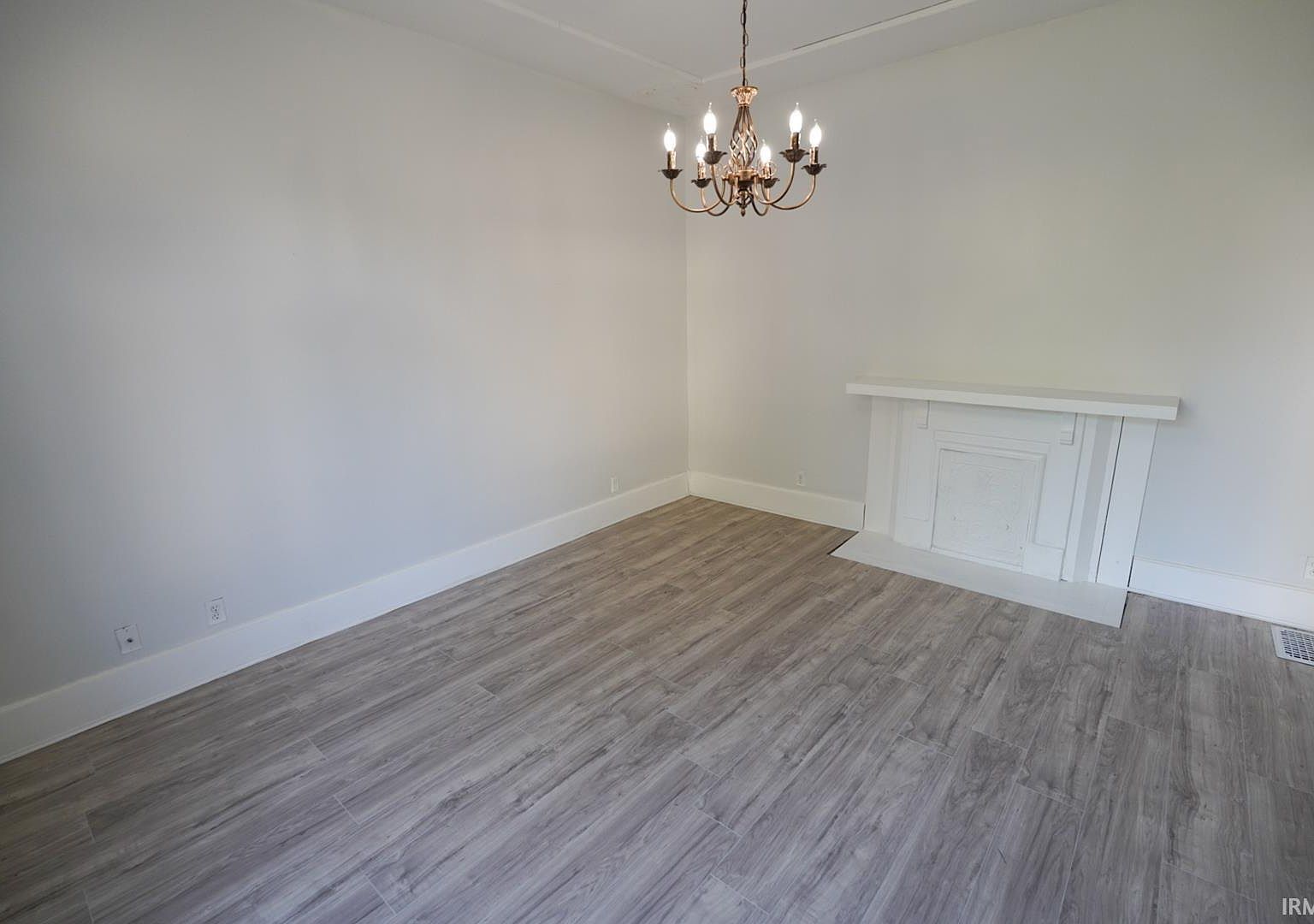 1105 Baker Ave Evansville, IN 47710 - Thumbnail 4