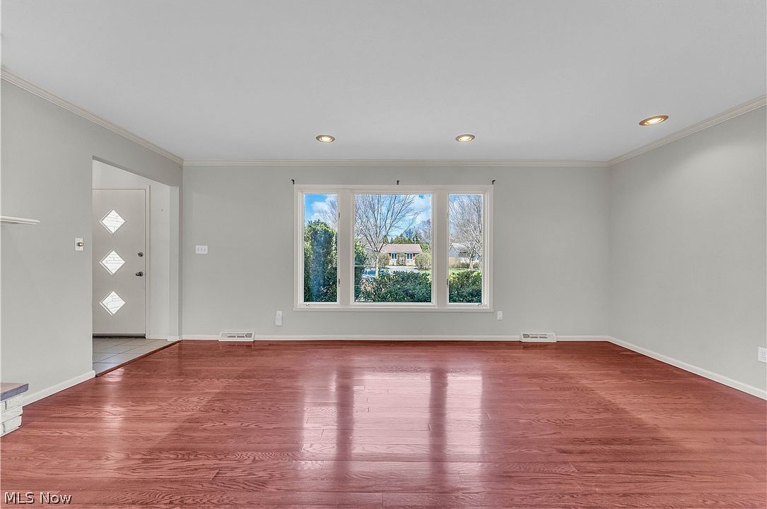 25106 Hazelmere Rd Beachwood, OH 44122 - Thumbnail 4