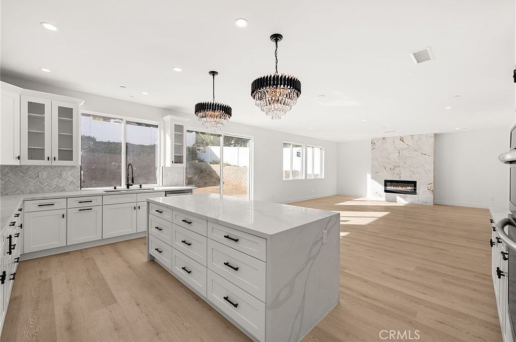 3704 Howe St Corona, CA 92881 - Thumbnail 4