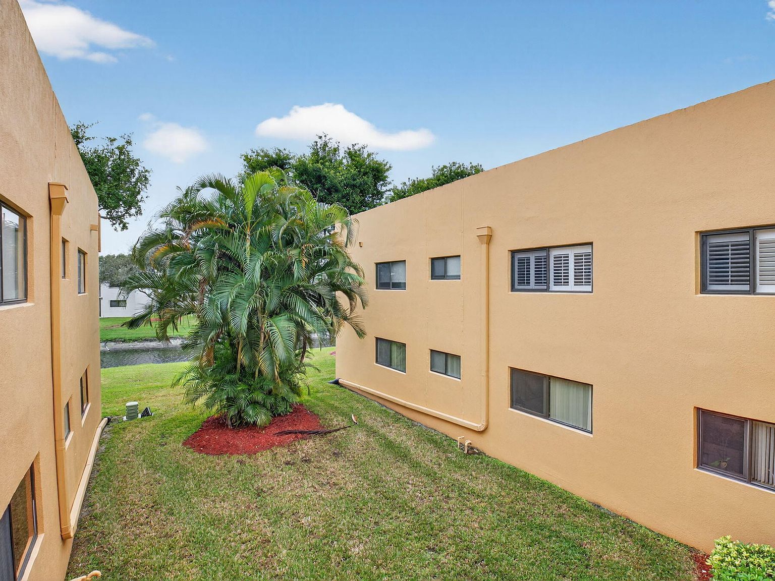 15216 Lakes Of Delray Blvd APT 152 Delray Beach, FL 33484 - Thumbnail 4