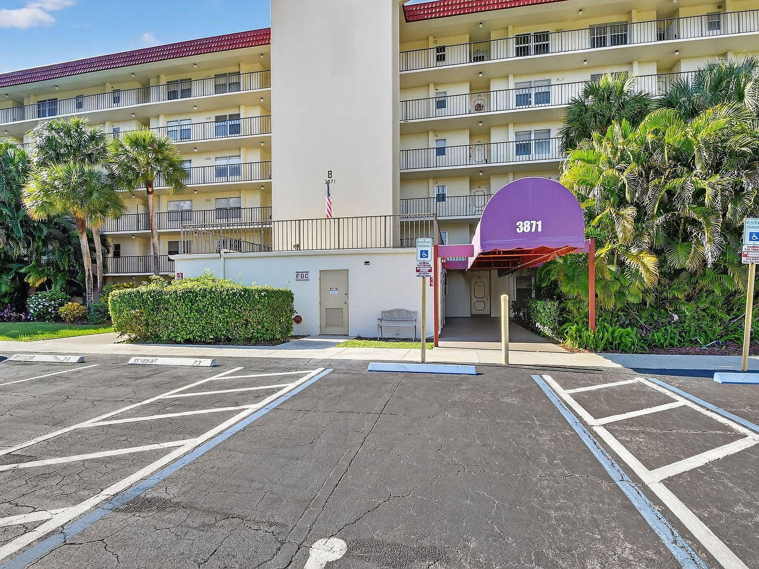 3871 Via Poinciana APT 403 Lake Worth, FL 33467 - Thumbnail 4