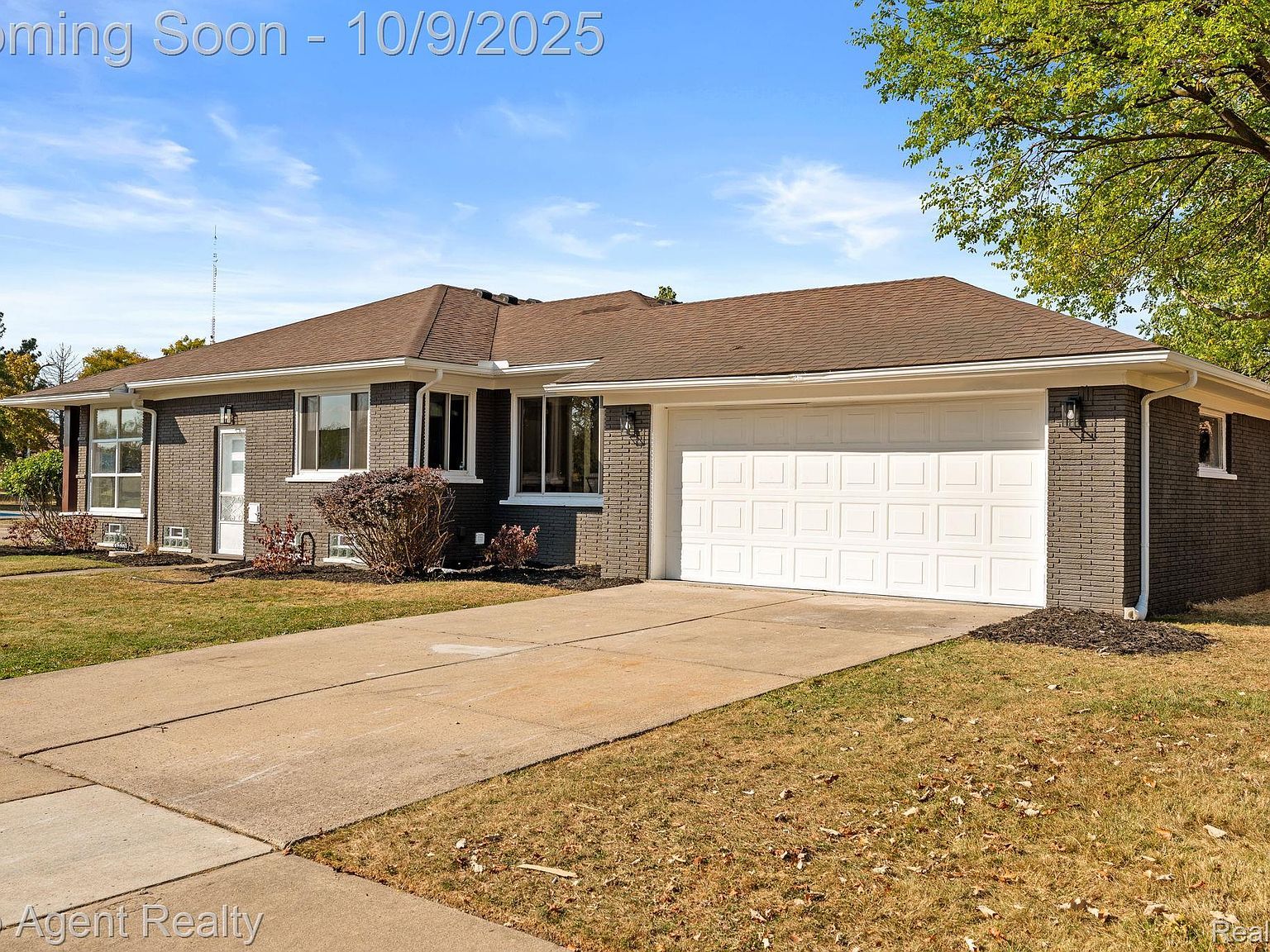 25200 Gardner Ave Oak Park, MI 48237 - Thumbnail 4