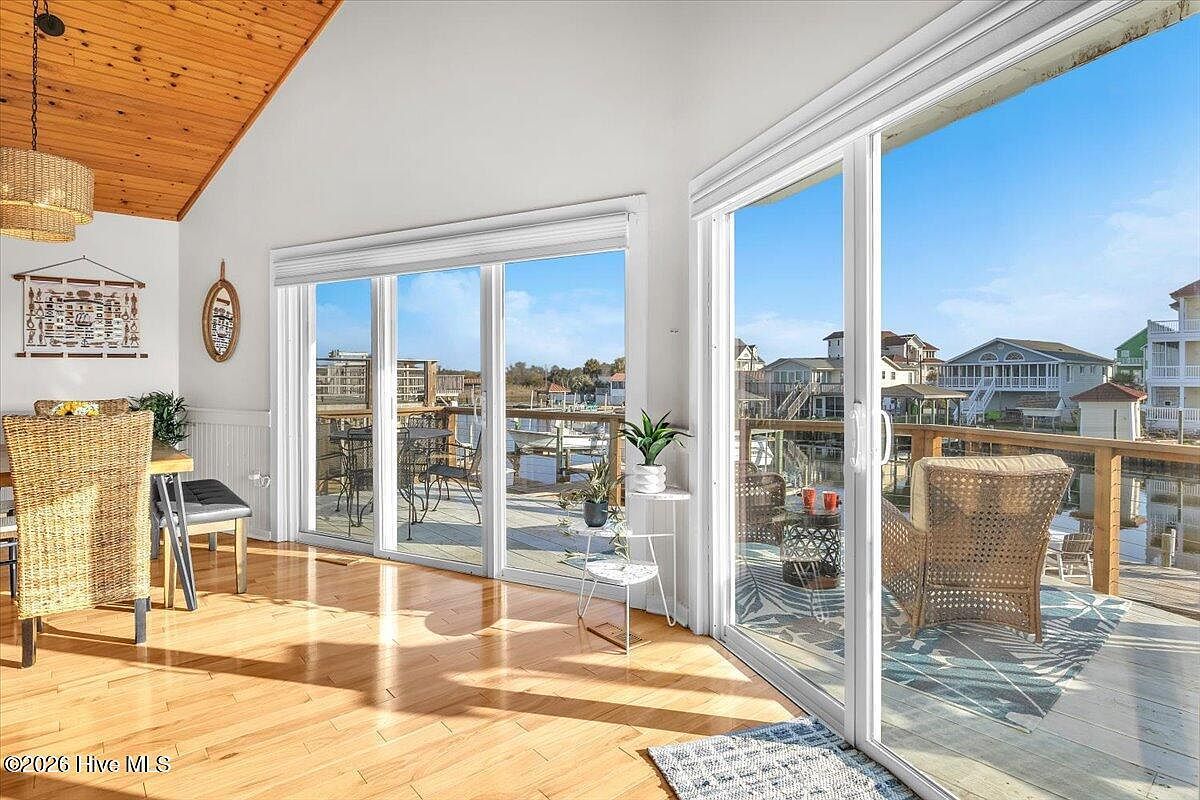 6114 6th St Surf City, NC 28445 - Thumbnail 4