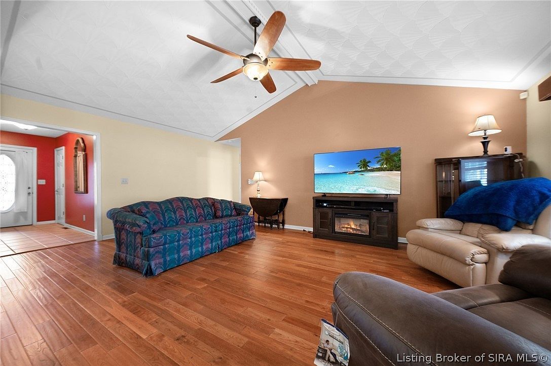 3012 Hamburg Pike Jeffersonville, IN 47130 - Thumbnail 4