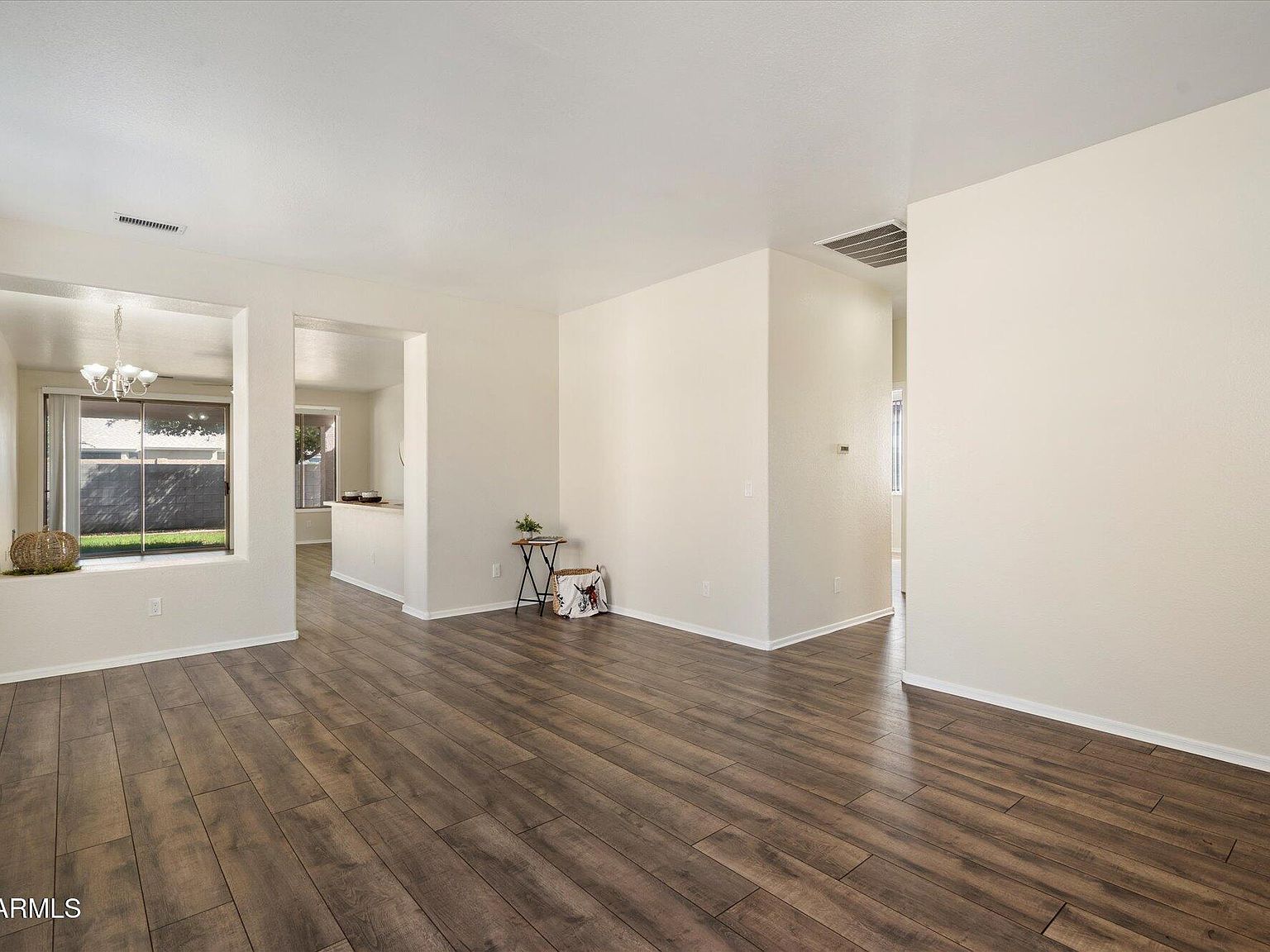 8825 N 65th Dr Glendale, AZ 85302 - Thumbnail 4