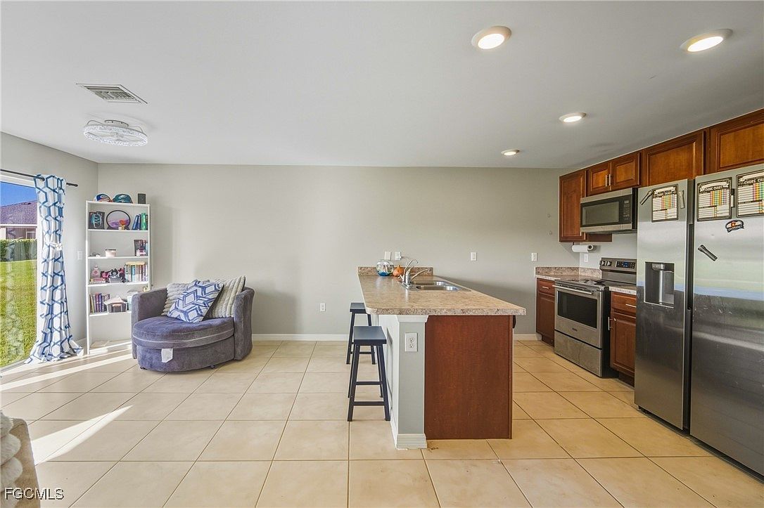 10501 Crossback Ln Lehigh Acres, FL 33936 - Thumbnail 4