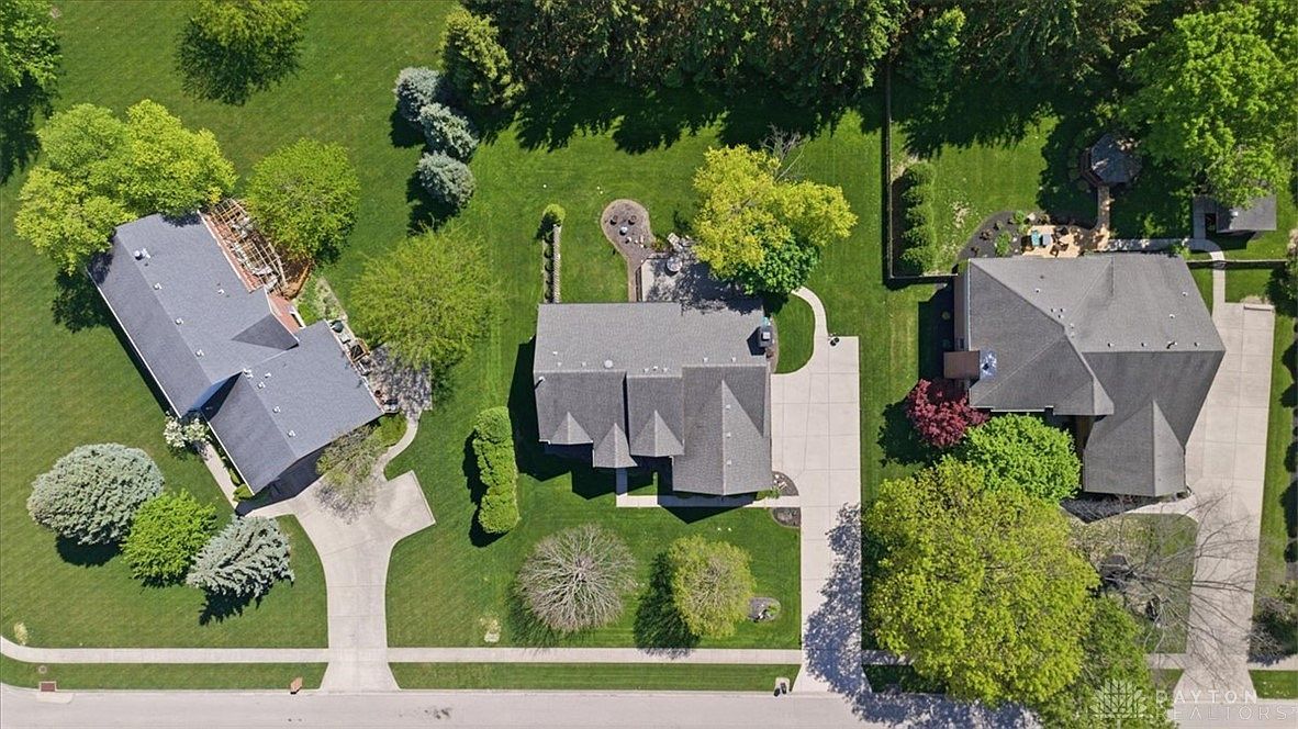 1430 Clear Springs Ct Dayton, OH 45458 - Thumbnail 4