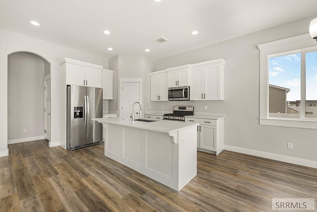 626 W Yarmouth St Idaho Falls, ID 83402 - Thumbnail 4