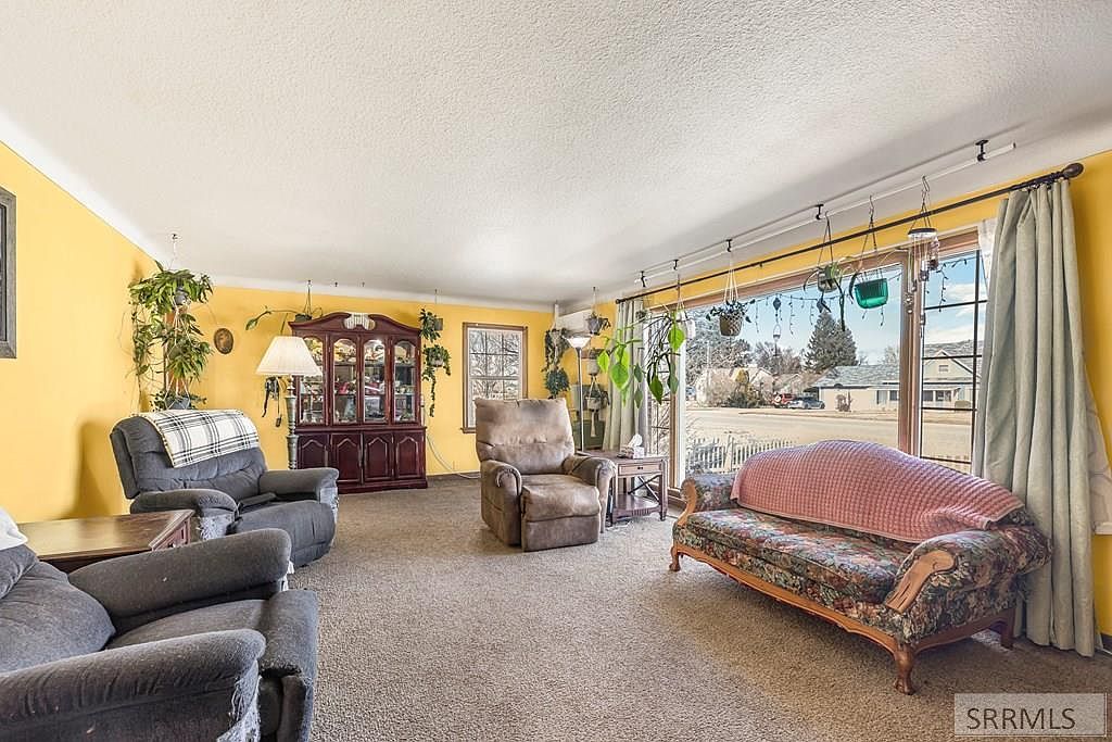 325 W 1st St N Rigby, ID 83442 - Thumbnail 4