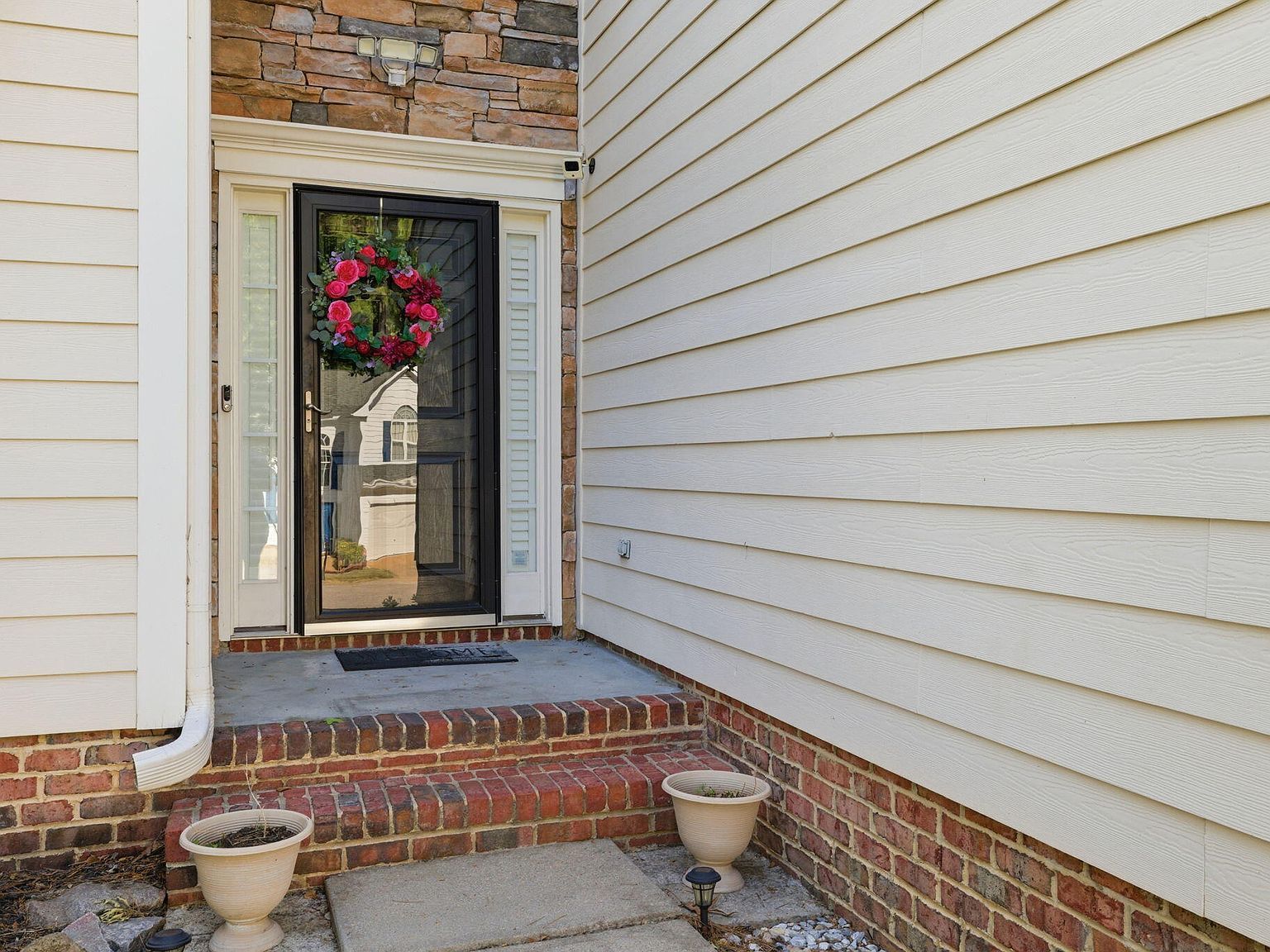 8001 Duck Creek Dr Raleigh, NC 27616 - Thumbnail 4