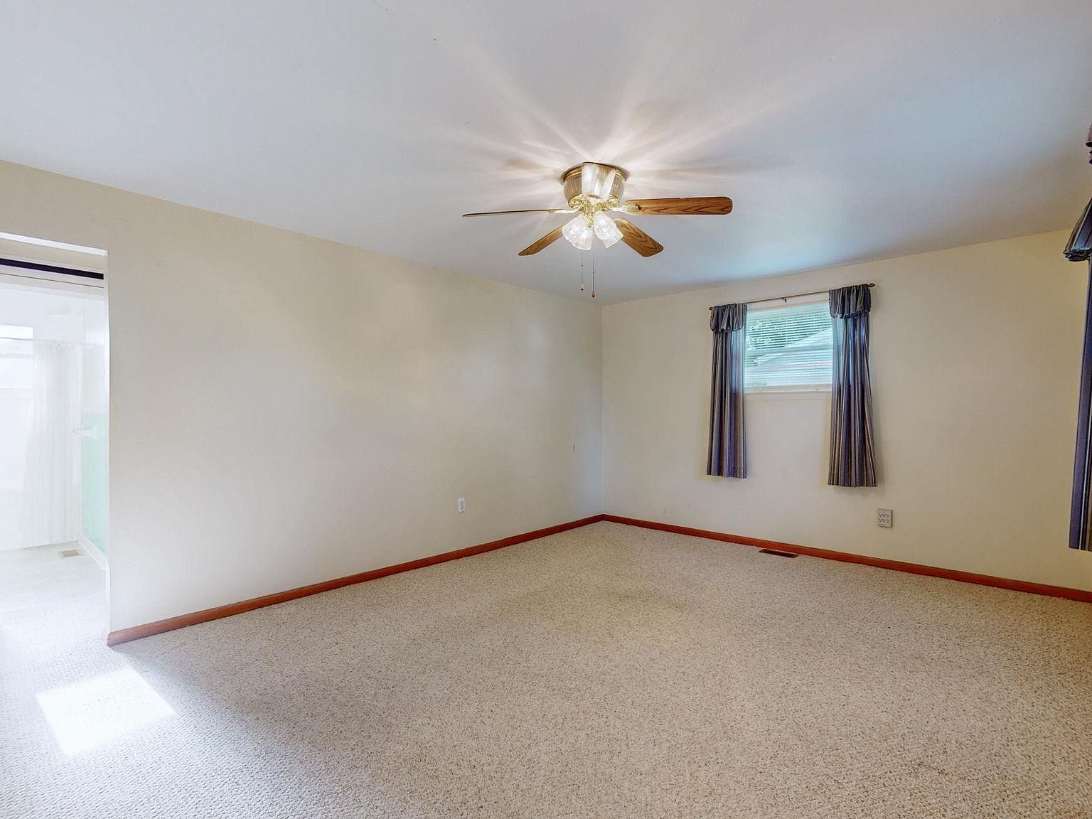 209 Knob St Eddyville, KY 42038 - Thumbnail 4