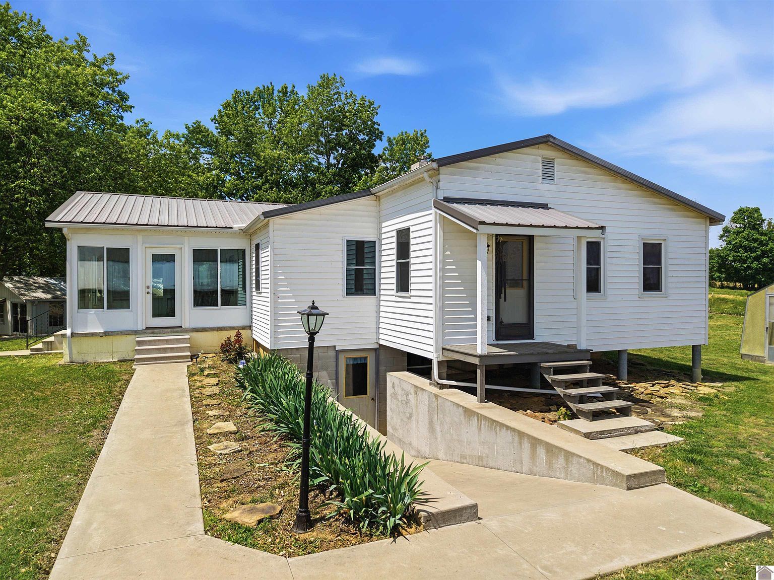 1300 State Route 1901 Marion, KY 42064 - Thumbnail 4