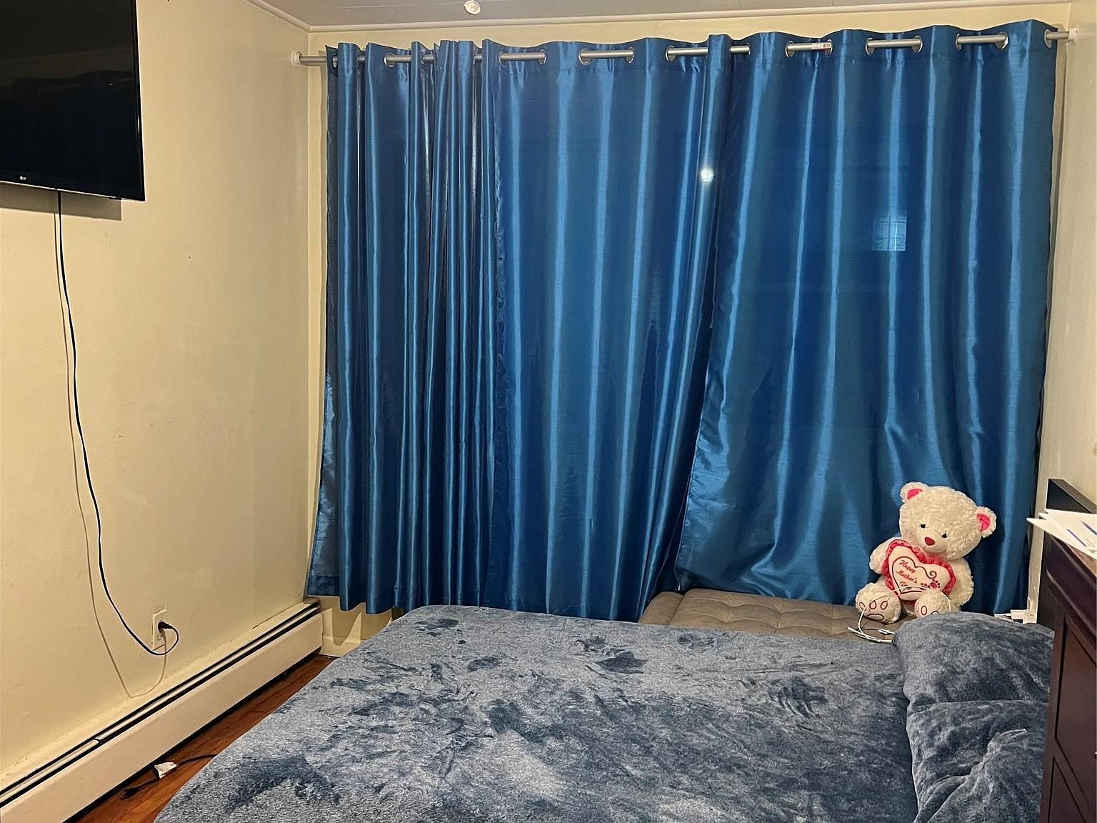 1461 E 233rd St Bronx, NY 10466 - Thumbnail 4