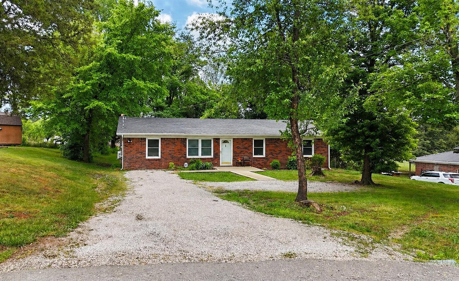 98 Eads Dr Monticello, KY 42633 - Thumbnail 4