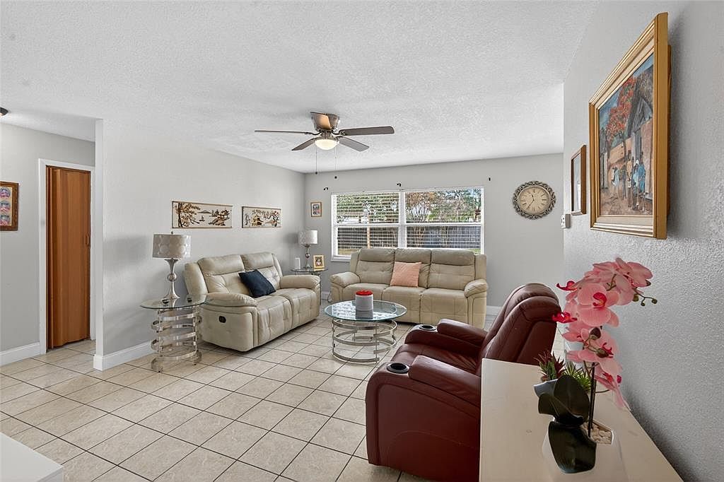 5438 Snowflake Ct Orlando, FL 32839 - Thumbnail 4