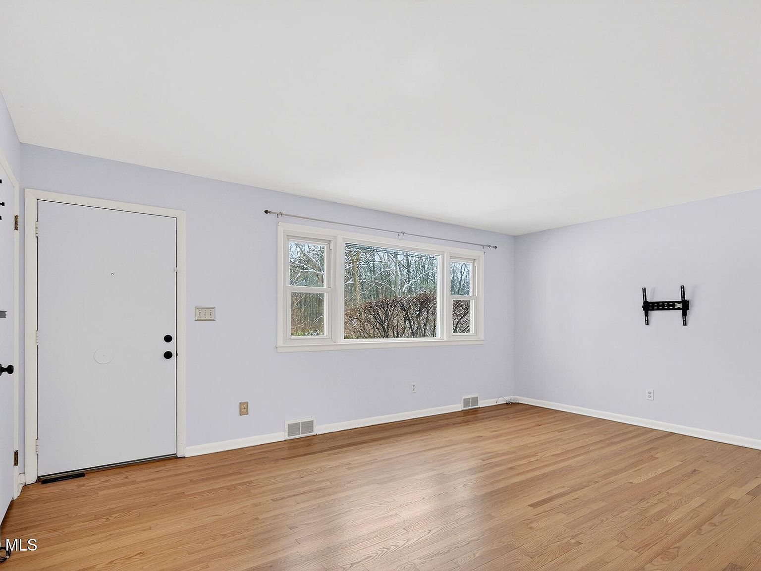 1165 Cresse Ave Schenectady, NY 12309 - Thumbnail 4