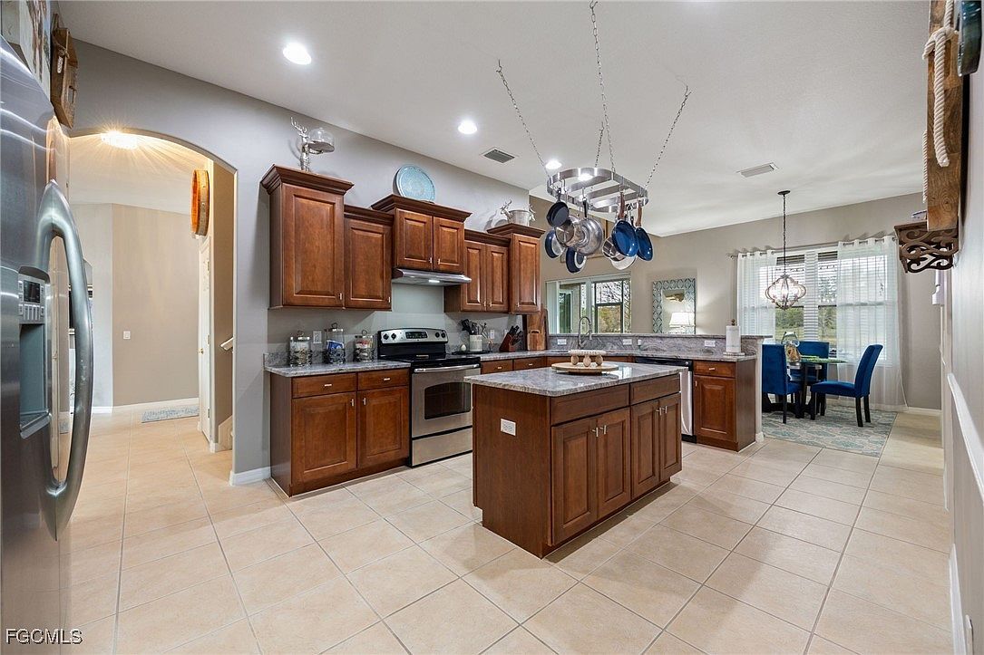 12639 Gemstone Ct Fort Myers, FL 33913 - Thumbnail 4