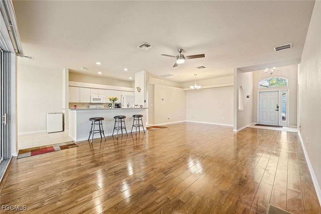 9835 Blue Stone Cir Fort Myers, FL 33913 - Thumbnail 4