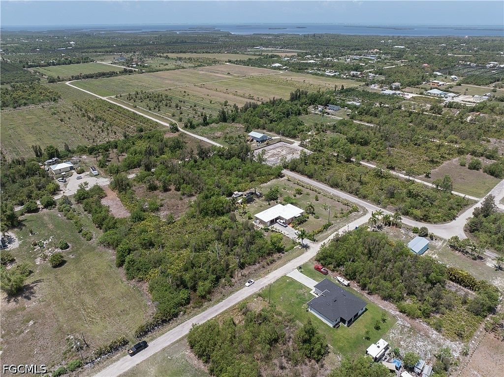 5951 Royal Okley Ln Bokeelia, FL 33922 - Thumbnail 4
