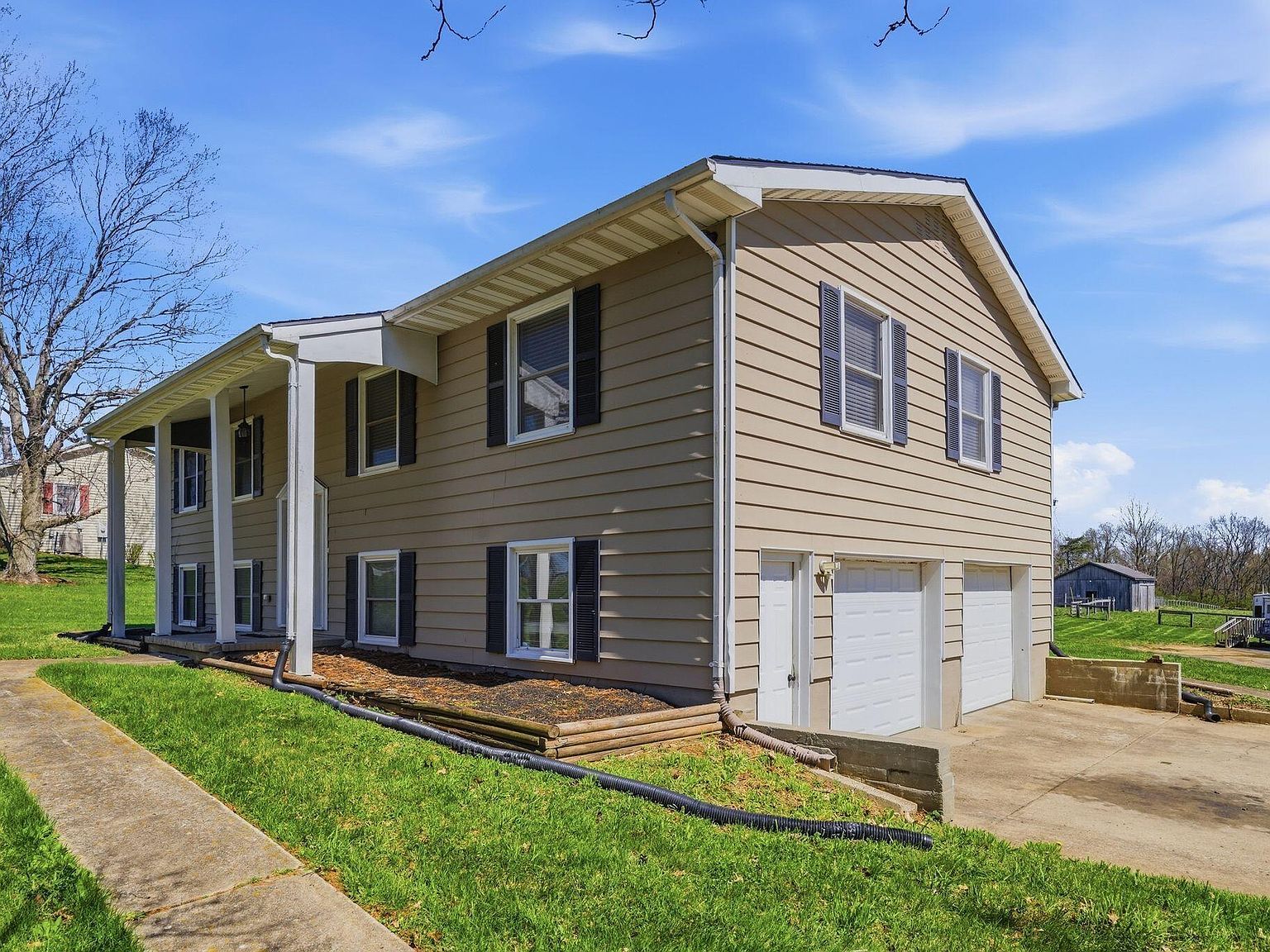 932 Hill Rd Paris, KY 40361 - Thumbnail 4