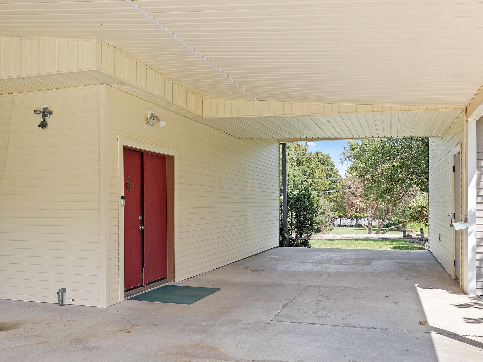 4300 W Old Spanish Trl New Iberia, LA 70560 - Thumbnail 4