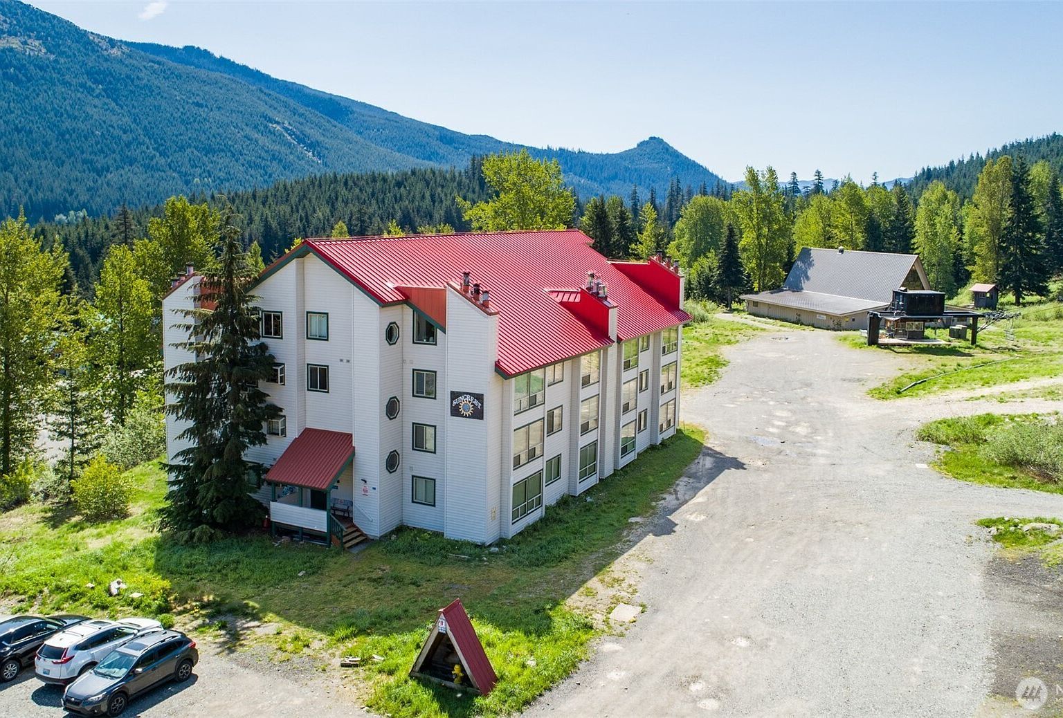 221 E Hyak Dr #302 Snoqualmie Pass, WA 98068 - Thumbnail 4