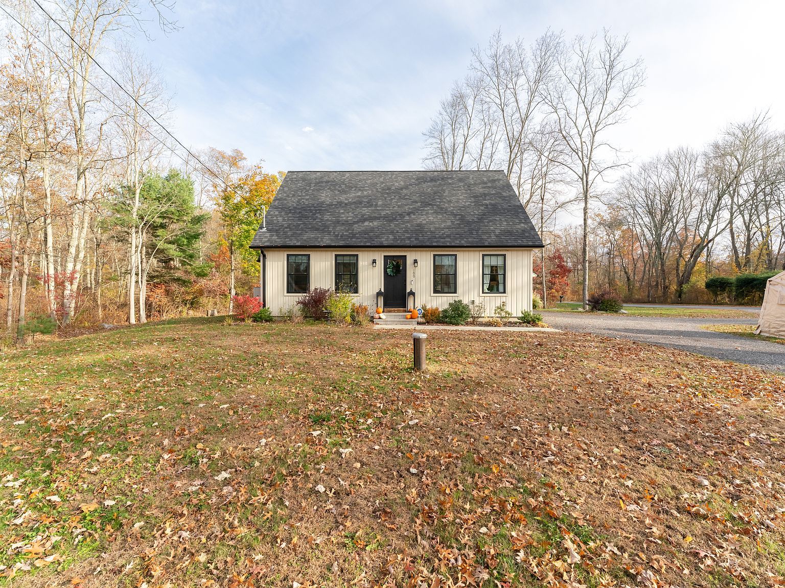 100 Squaw Rock Rd Moosup, CT 06354 - Thumbnail 4